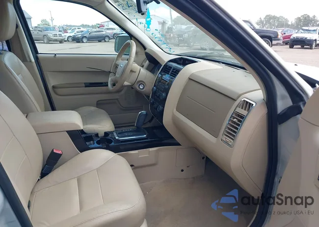 1FMCU041X8KD14979: 43126567