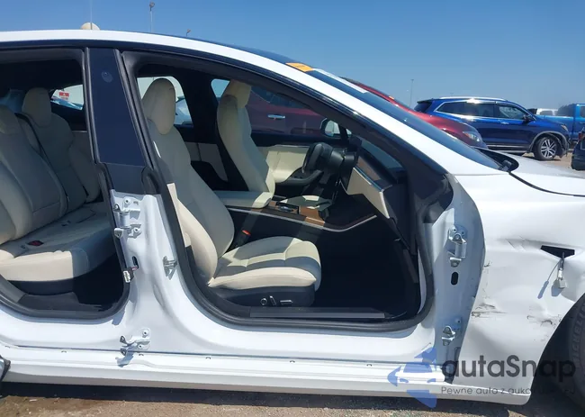 5YJSA1E54NF488913: 43126568