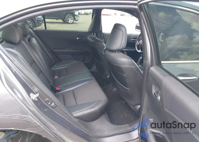 1HGCR2F57HA056512: 43126626