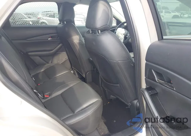 3MVDMBCL0NM417175: 43126648