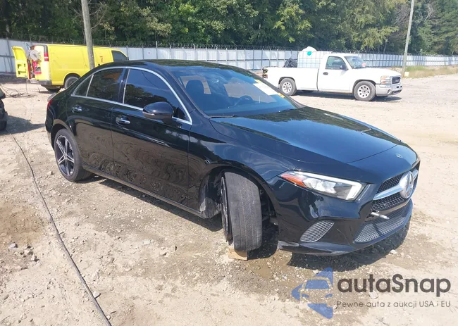 W1K3G4EB9LJ229405: 43126664