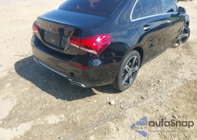 W1K3G4EB9LJ229405: 43126664