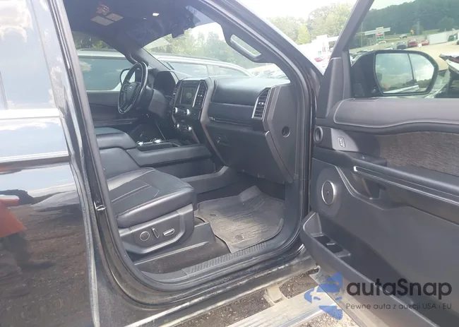 1FMJU2ATXJEA19006: 43125786