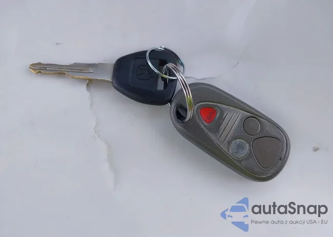 2HNYD18866H516482: 43125792