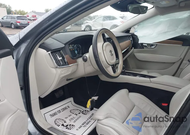 LVYA22ML9LP176158: 43127474