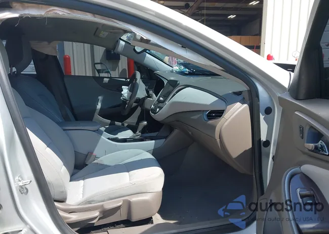 1G1ZB5ST5LF151156: 43127527