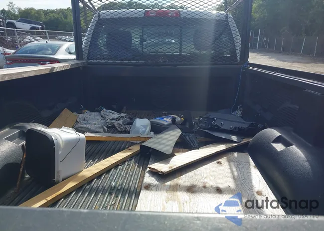 3C6LD4AT9CG260695: 43127658