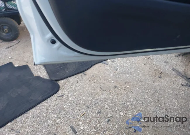 5UXCR6C01L9B19243: 43126677