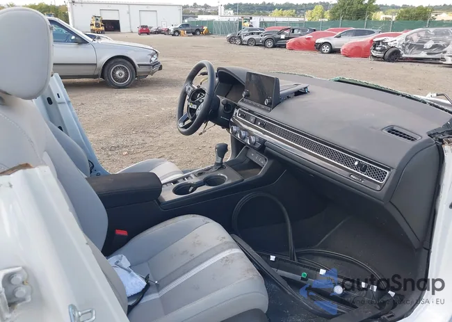 2HGFE4F84SH313679: 43126754