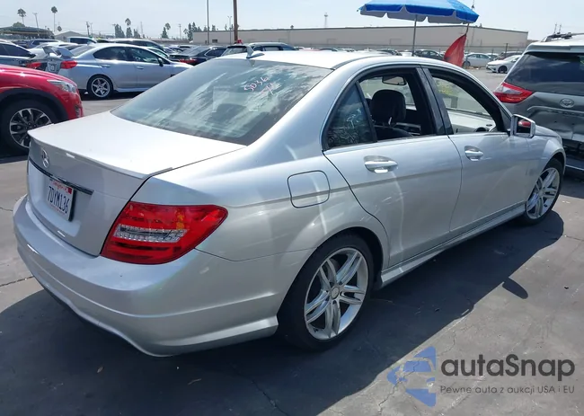 WDDGF4HB3EG251447: 43126794