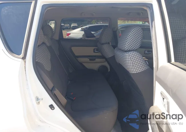 KNDJT2A69D7550465: 43126935