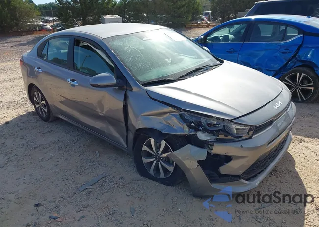 3KPA24AD9PE518875: 43126951