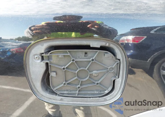 YV4BZ982X81007517: 43128085