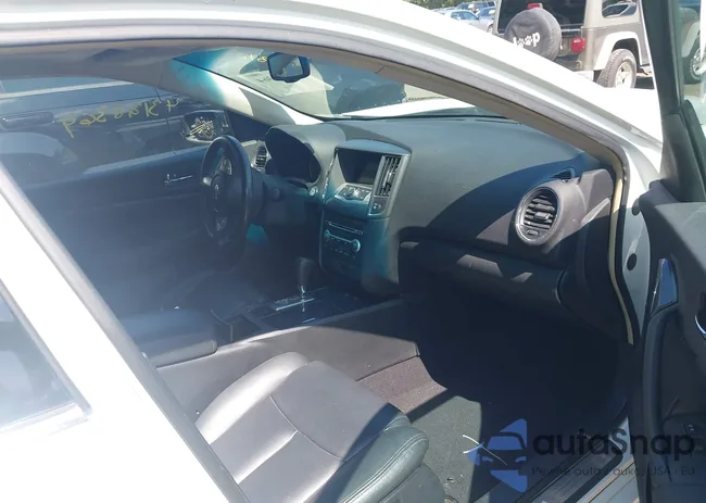 1N4AA5AP0EC447014: 43128364