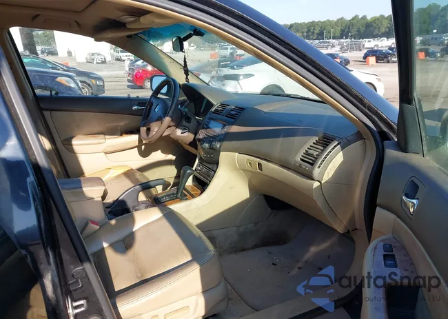 1HGCM66573A033228: 43128380