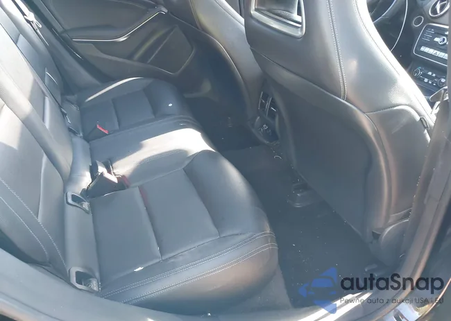 WDDSJ4EB4JN510532: 43128406