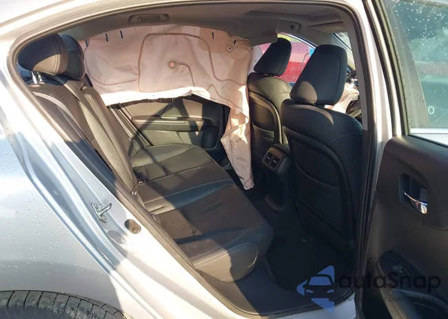 1HGCR2F88DA029307: 43128434