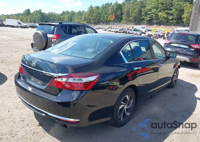 1HGCR2F31HA037095: 43128514