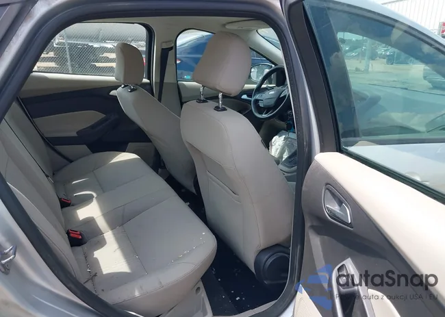 1FADP3F29HL234547: 43127827