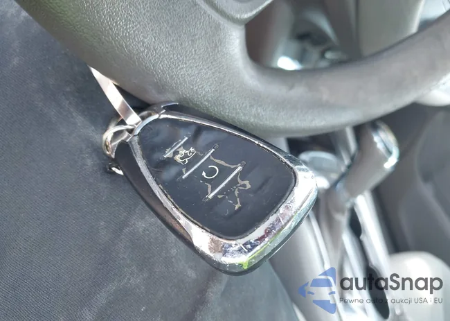 1G1ZD5ST3JF200667: 43129083