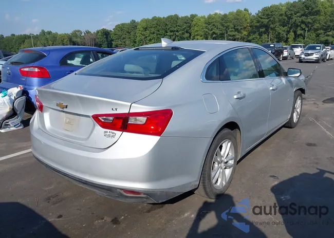 1G1ZD5ST3JF200667: 43129083