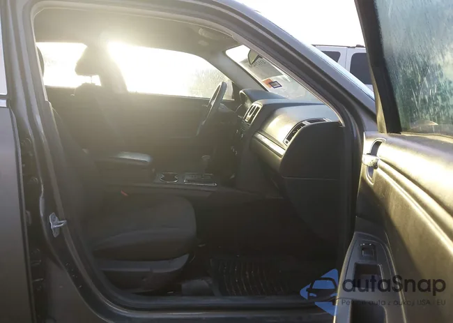 2C3KA43R18H141663: 43129436