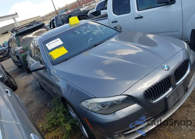 WBAXG5C52DDY35334: 43129446