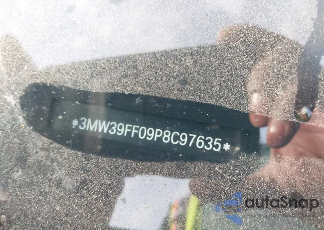 3MW39FF09P8C97635: 43129492