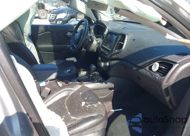 1C4PJMDX3KD141084: 43128751