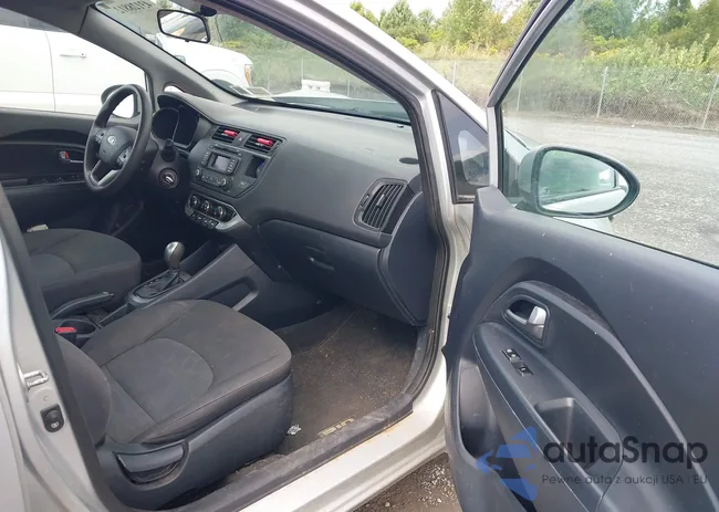 KNADM4A31F6457022: 43128812