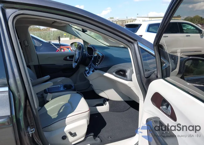 2C4RC1GG6KR720693: 43128958