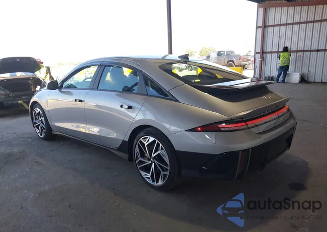 KMHM34AA4SA090947: 43130276