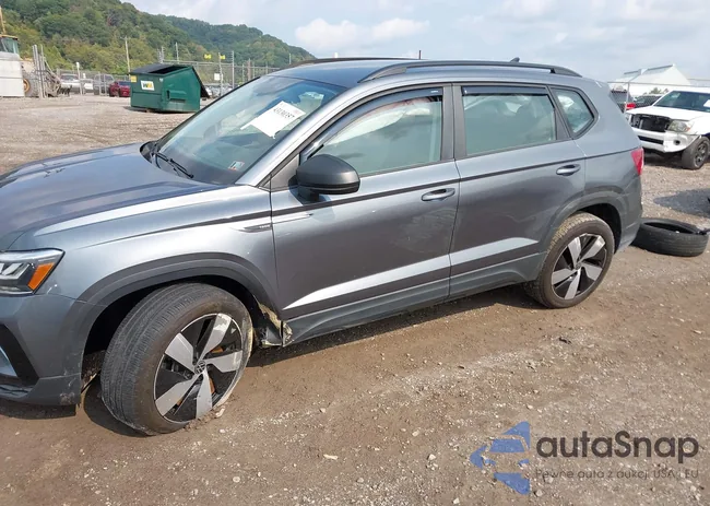 3VV8X7B26RM017743: 43130357