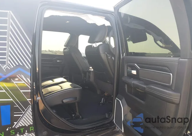 3C6UR5NL0RG329580: 43130519