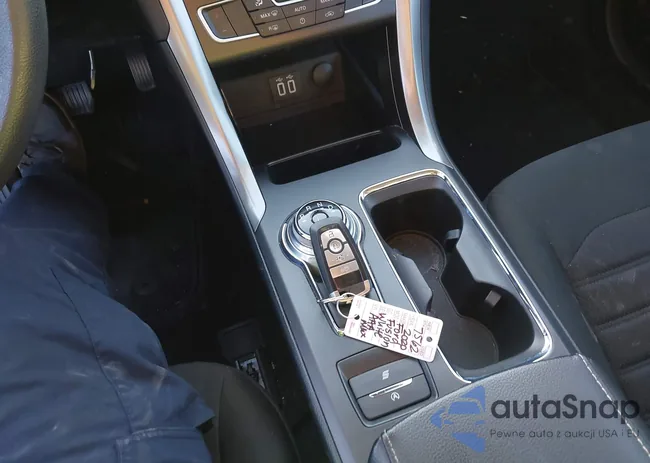 3FA6P0HD2LR135813: 43130564