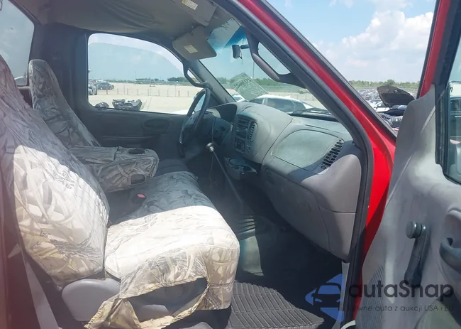 1FTRF18282NA41158: 43130605