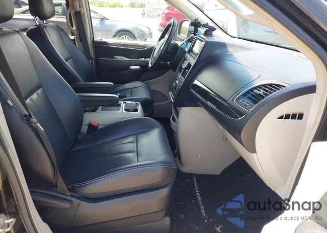 2C4RC1BG9ER195236: 43131304