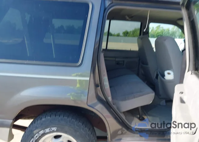 1FMZU34E0WZA07758: 43131355