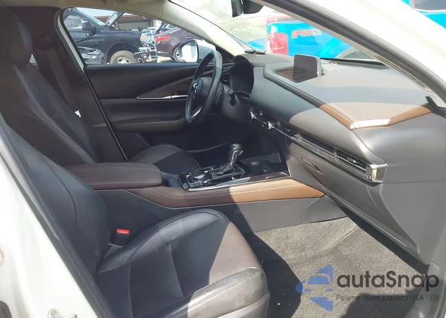 3MVDMBEM8LM130024: 43131402