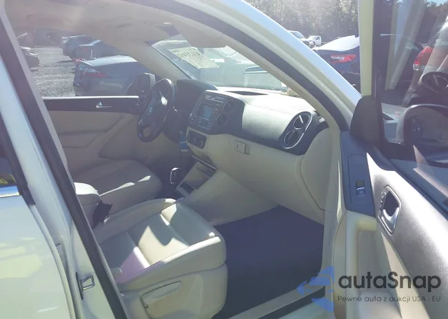 WVGAV7AX8CW566799: 43131412