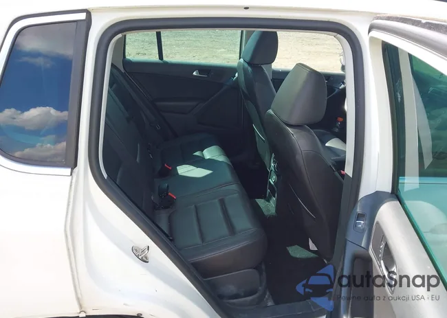 WVGBV3AX8DW622321: 43131494