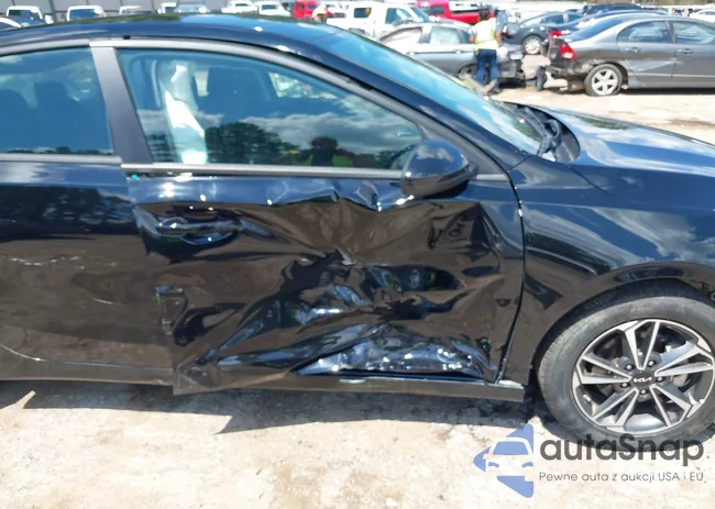 3KPF24ADXRE707432: 43130687