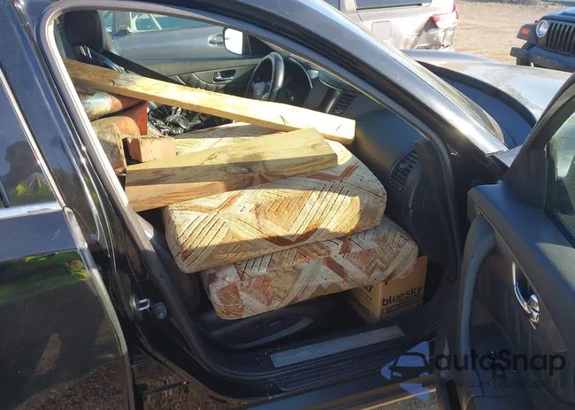 JN8CS1MW9DM173854: 43130752