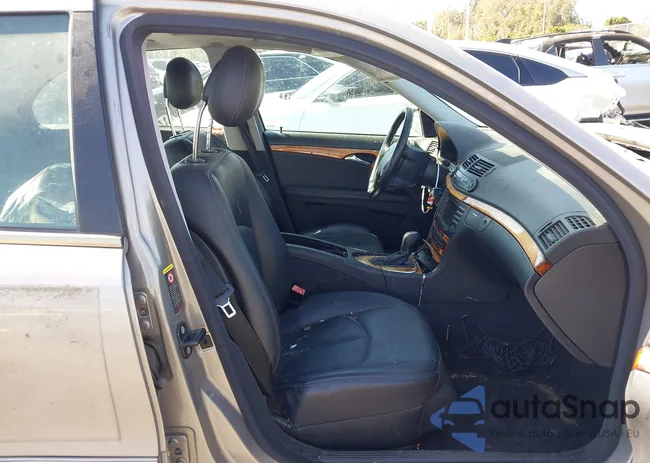 WDBUF56J26A760865: 43130933