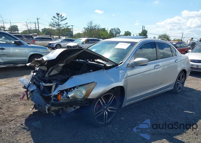 1HGCP26749A095714: 43132120