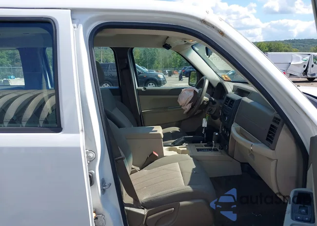 1C4PJMAK7CW137909: 43132130