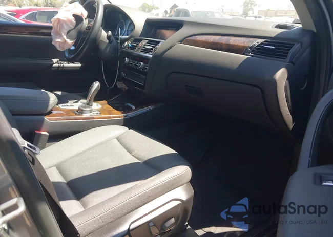 5UXWZ7C58H0V85145: 43132187