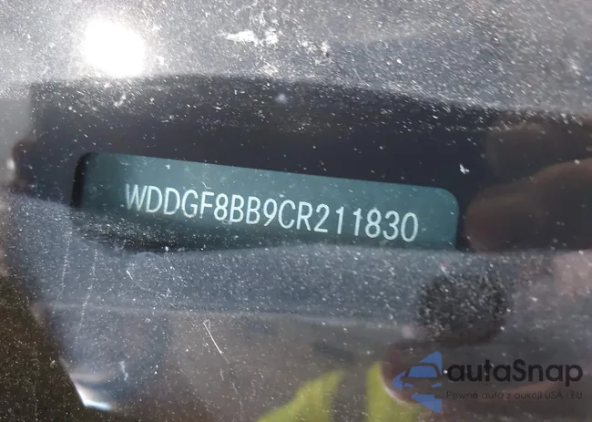 WDDGF8BB9CR211830: 43132244