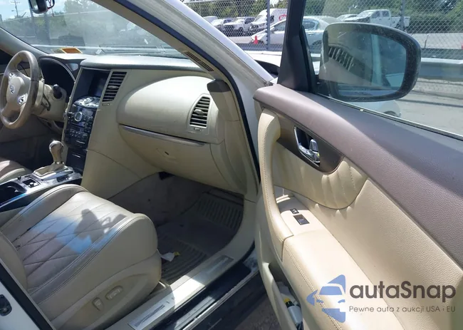 JNRAS18W19M151514: 43132284