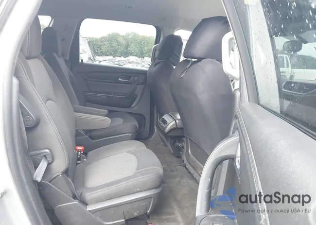 1GNKVHKD7FJ207049: 43132357